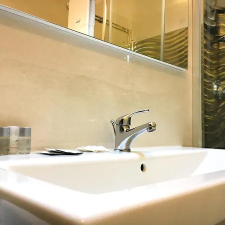 Costa Azzurra Bed & Breakfast *