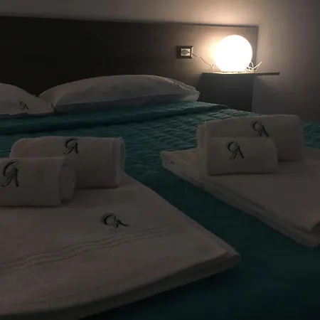 Costa Azzurra Bed & Breakfast *
