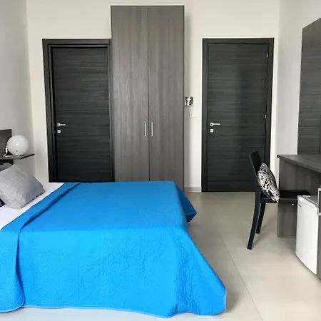 فندق مبيت وإفطار Costa Azzurra