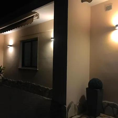 فندق مبيت وإفطار Costa Azzurra 4*