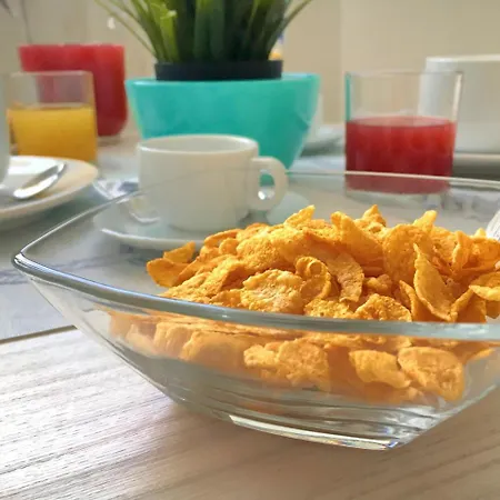 Costa Azzurra Bed & Breakfast *